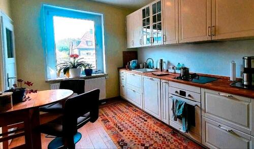 Foto - Helle Wohnung mit Balkon & Einbauküche