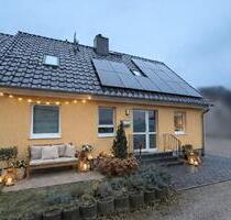 Gepflegte Doppelhaushälfte in Tostedt mit PV-Anlage, Garage u.v.m