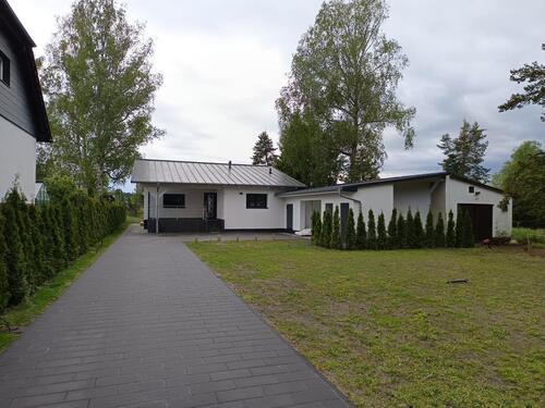 Foto - Haus am See zur Miete in Halbe - 2.100,00 EUR Kaltmiete,