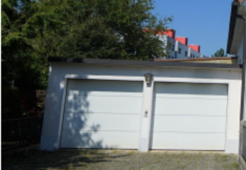 Foto - Abschließbare Garage mit zusätzlichem Stellplatz in Singen zu vermieten