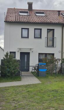 Foto - Reihenendhaus mit großem Garten