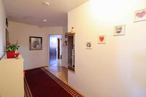 Foto - Attraktive 5-Zi.-Wohnung mit Tiefgarage in Neuburg a.d.Donau