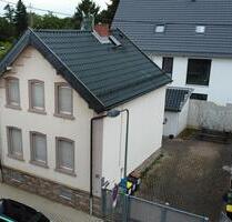 Charmantes freistehendes Haus mit Hof in Frankfurt Sossenheim - Frankfurt am Main