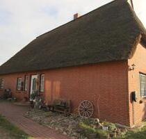 Reetdach Haus von Privat - 379.000,00&nbsp;EUR Kaufpreis, ca.&nbsp; 263,00&nbsp;m&sup2; in Meldorf (PLZ: 25704)