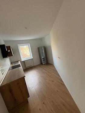 Foto - Moderne 2-Raum-Wohnung mit EBK in kernsaniertem Haus