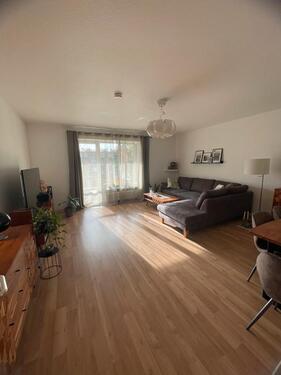 Foto - Only 3 monthsBiete 2-Zi.Wohnung mit Balkon in NoMi 01.04-01.07