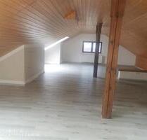 Dachgeschoss Appartement - 790,00&nbsp;EUR Kaltmiete, ca.&nbsp; 65,00&nbsp;m&sup2; in Jockgrim (PLZ: 76751)