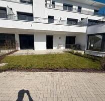2-Zimmer Neubauwohnung in Traumanlage mit Garten und TG ab sofort - Köln Porz