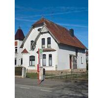 Zweifamilienhaus zu kaufen - 269.900,00&nbsp;EUR Kaufpreis, ca.&nbsp; 170,00&nbsp;m&sup2; in Bad Oldesloe (PLZ: 23843)