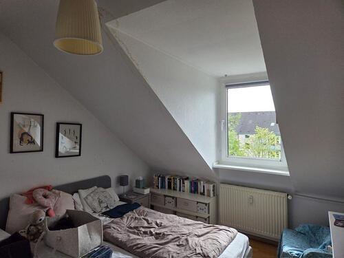 Foto - 2 Zimmer Dachgeschoßwohnung zur Miete in Duisburg