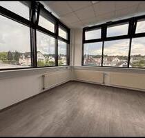 Büro 100qm klimatisiert - 850,00&nbsp;EUR Kaltmiete, ca.&nbsp; 8,50&nbsp;m&sup2; in Bielefeld (PLZ: 33699) Heepen