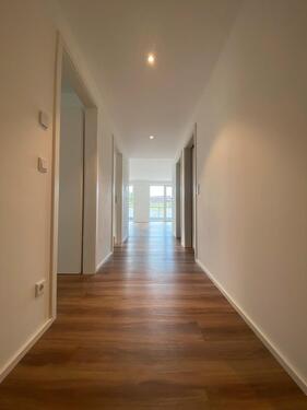 Foto - Fußläufig zum Chiemsee: 3-Zi.-EG-Wohnung mit großer Südterrasse