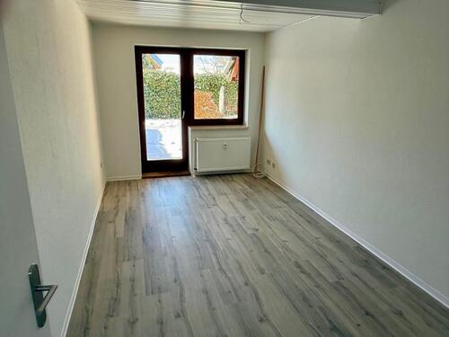 Foto - Jübek - Helle 2 Zi.Whg. im Erdgeschoss m. Garten und sep. Eingang