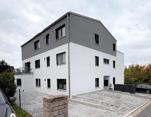Foto - Hochwertige 3-Zimmer-Wohnung mit exklusiver EBK und Balkon