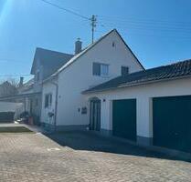 Ein-Zwefamilienhaus in Affing mit PV-Anlage