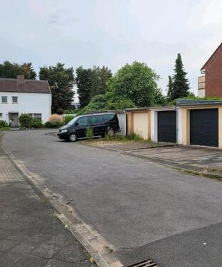 Foto - Garage UND Stellplatz in Ratingen Tiefenbroich zu vermieten