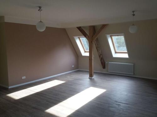 Foto - 2,5 Zimmer Wohnung im Dachgeschoß