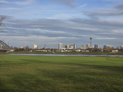 Foto - Top Appartement mit Balkon am Neusser Rheinpark-Center