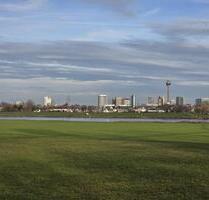 Top Appartement mit Balkon am Neusser Rheinpark-Center