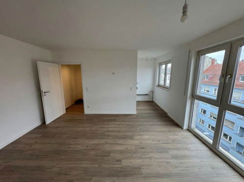 Foto - Helle, neu renovierte 2-Zimmer Wohnung mit Einbauküche