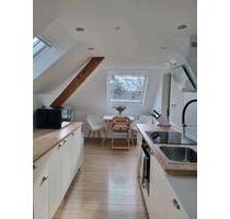 Helle & gemütliche 2,5-Zimmer-DG-Wohnung - Eggenstein-Leopoldshafen