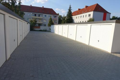 Foto - Neubau-Garagen mit Licht und Strom in Drebkau, Lkr. Cottbus, Südost-Brandenburg
