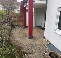 Ruhige 2-Zimmer Wohnung mit Terrasse & Garage - Filderstadt