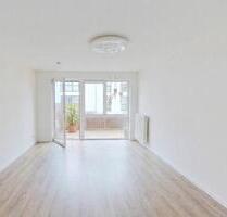 ** Großzügige 4-Zimmer-Wohnung mit BALKON und 2 BÄDERN in Bonn-Tannenbusch **