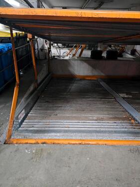 Foto - Tiefgarage-Doppelparker - 65,00 EUR Miete,
