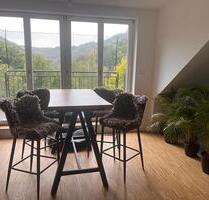 Sehr schöne Dachgeschosswohnung mit herrlichem Ausblick - Königstein