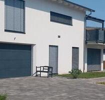 MFH oder Zweifamilienhaus Exklusives Wohnensemble - Sennfeld