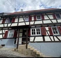 Fachwerkhaus im Ortskern Großglattbach - Mühlacker