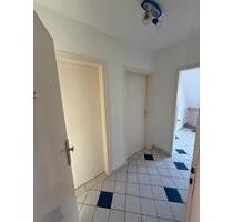 Top 2,5 Zimmer Dachgeschosswohnung in Duisburg Meiderich !