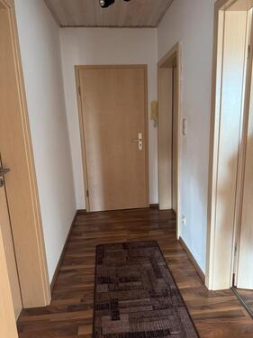 Foto - 2 Zimmerwohnung im 1. OG KM 510 Euro