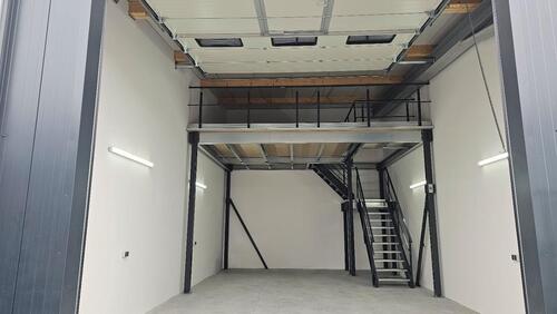 Foto - Lagerhalle Halle ca.75qm LudwigsfeldeVideoüb.Tor 4mStarkstrom