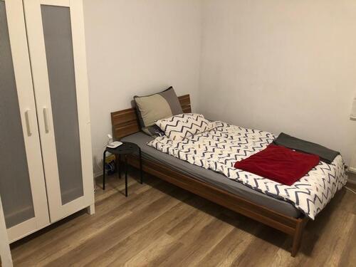 Foto - Voll möbliertes Zimmer in einer WG in Magstadt