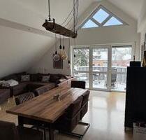 Helle 2 Zi Wohnung 60 qm mit Balkon, Keller & Tiefgarage - Bad Homburg vor der Höhe Berliner Siedlung/Gartenfeld