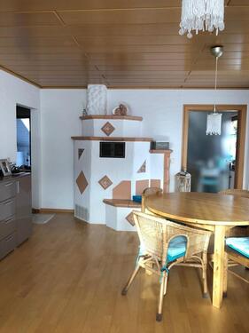 Foto - DG-Wohnung mit EBK und Kachelofen in Oberwinden