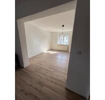 Erstbezug nach Renovierung! Helle Wohnung in ruhiger Top-Lage - Schmelz