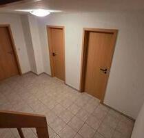 Büroraum zu vermieten. - 400,00&nbsp;EUR Kaltmiete, ca.&nbsp; 58,00&nbsp;m&sup2; in Kirchlengern (PLZ: 32278)