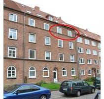 Freie, helle, freundliche 2 12 Zimmer-Wohnung in Kiel von privat