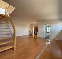 Klimatisierte 3 ZKB Maisonette Wohnung 80 m² in bevorzugter Lage - Eppelborn