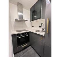 Tolle 1-Zimmer-Wohnung mit EBK, Balkon und Garage - einzugsbereit - München Am Riesenfeld
