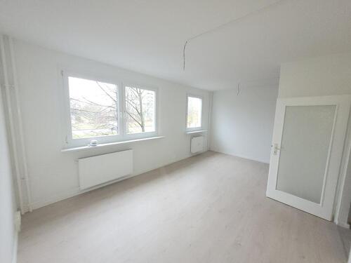 Foto - GERÄUMIG UND MODERN - 4 Zimmer Wohnung Optimal geschnitten