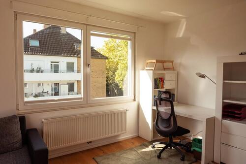 Foto - Lichtdurchflutete Traumwohnung Voll möbliert, Süd-Balkon Ruhig