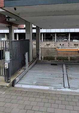 Foto - Überdachter Parkplatz in der Innenstadt zu vermieten