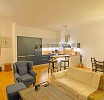 Weihnachten in Berlin? 130 qm Wohnung mit Balkon auf Zeit