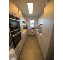 Modernisierte 3-Zi-Wohnung mit Balkon, EBK + TG-Platz mit Wallbox - Meckenheim