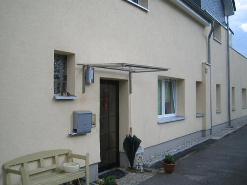 Foto - Ruhige helle 4-Zi.-Whg. Terrasse + eigener Hauseingang + Carport