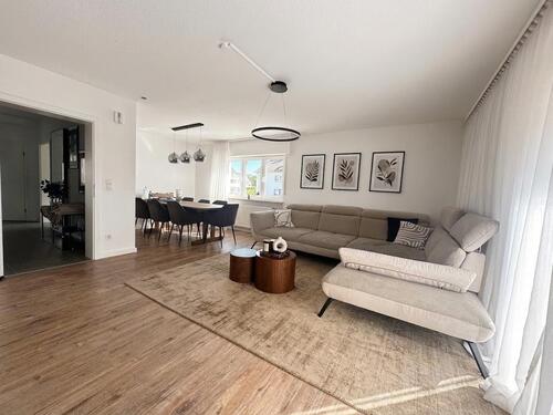 Foto - **Hennef-Geistingen: Attraktive Doppelhaushälfte Hineinspaziert! Ihr neues Familienglück!**